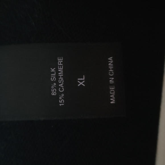 Moda International sequins, silk, and cashmere sweater - Picture 8 of 12